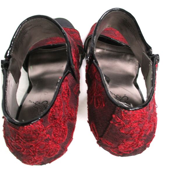 CARLOS SANTANA Red/Black Brocade Fabric Ankle Strap Stiletto Heel Sandals Sz 7 - Picture 7 of 12
